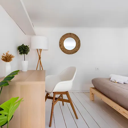 Bright Design House In The Heart Of Apartament